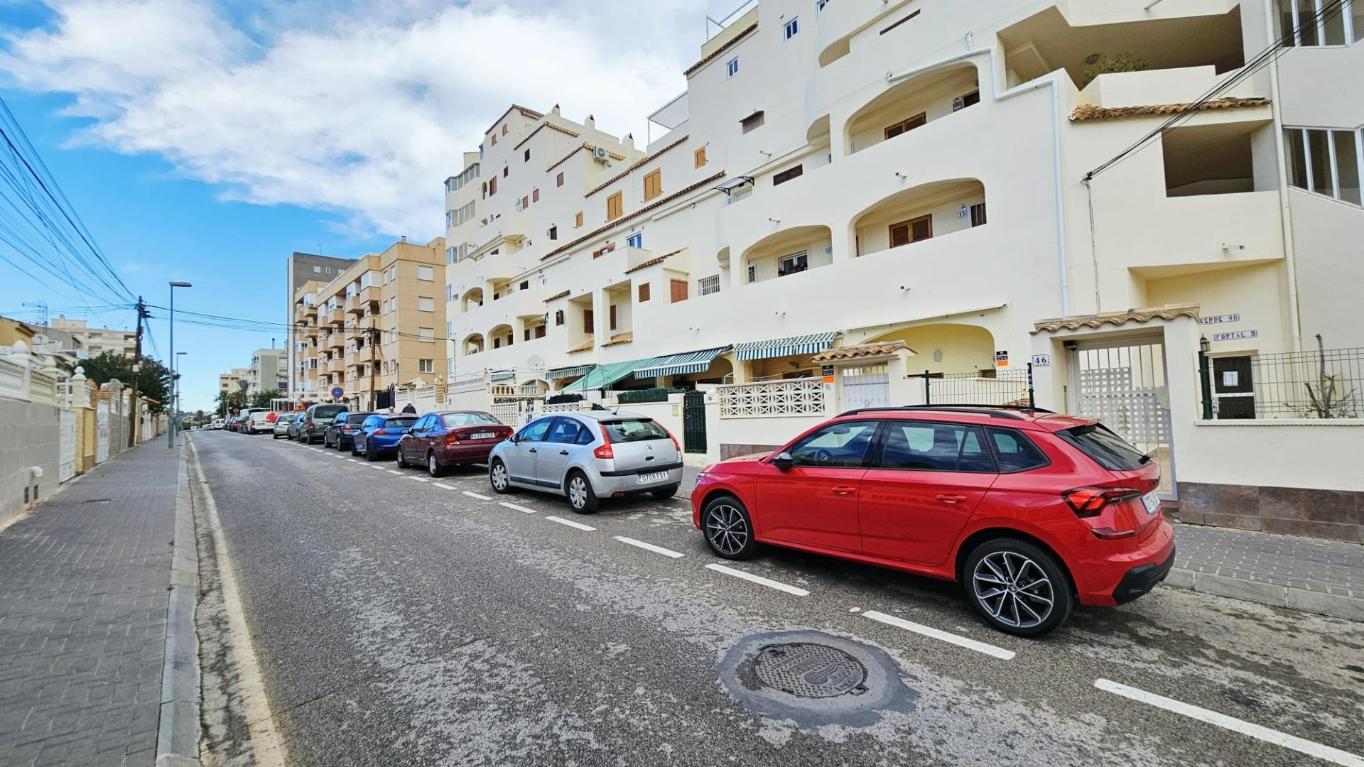 1 Bed, 1 Bath, ApartmentFor Sale, Torrevieja, Alicante