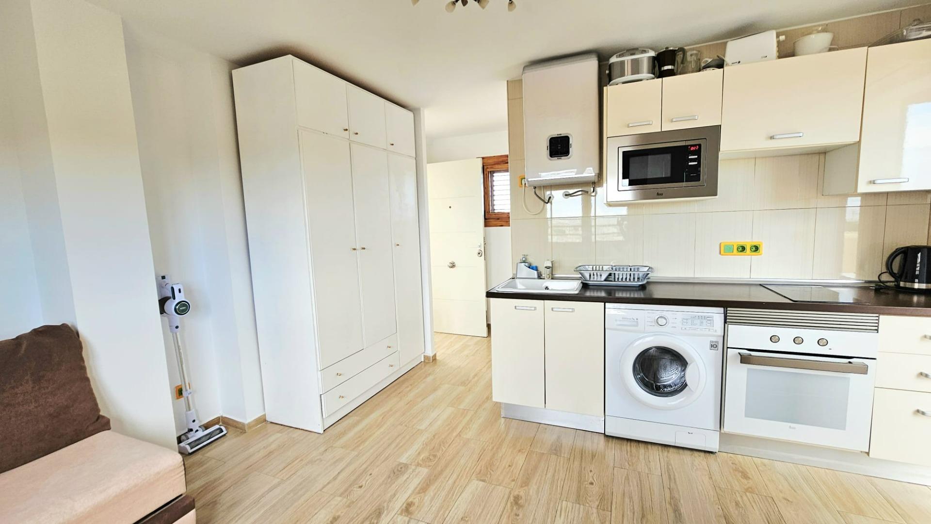 1 Bed, 1 Bath, ApartmentFor Sale, Torrevieja, Alicante