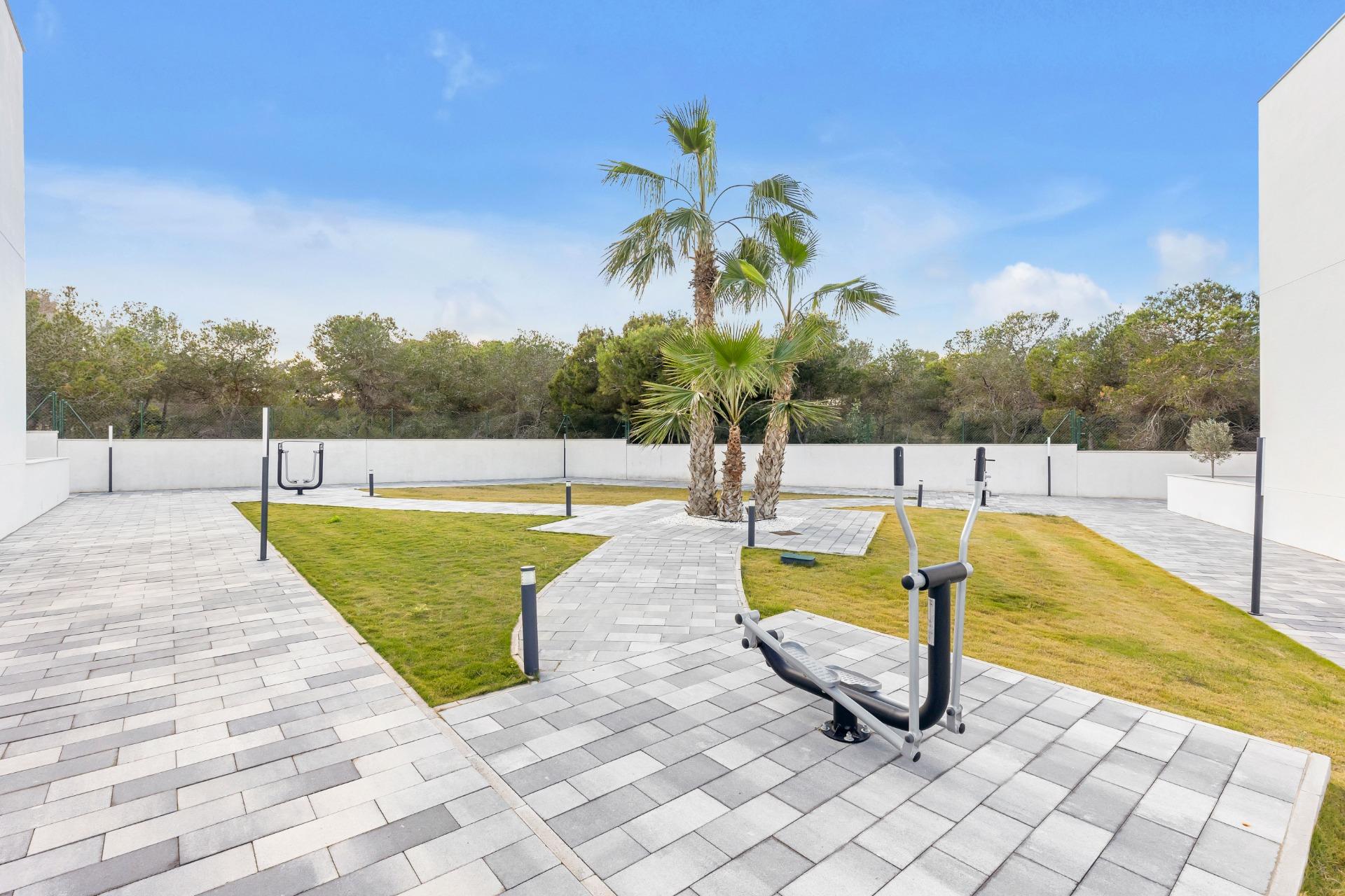 2 Bed, 2 Bath, HouseFor Sale, Torrevieja, Alicante