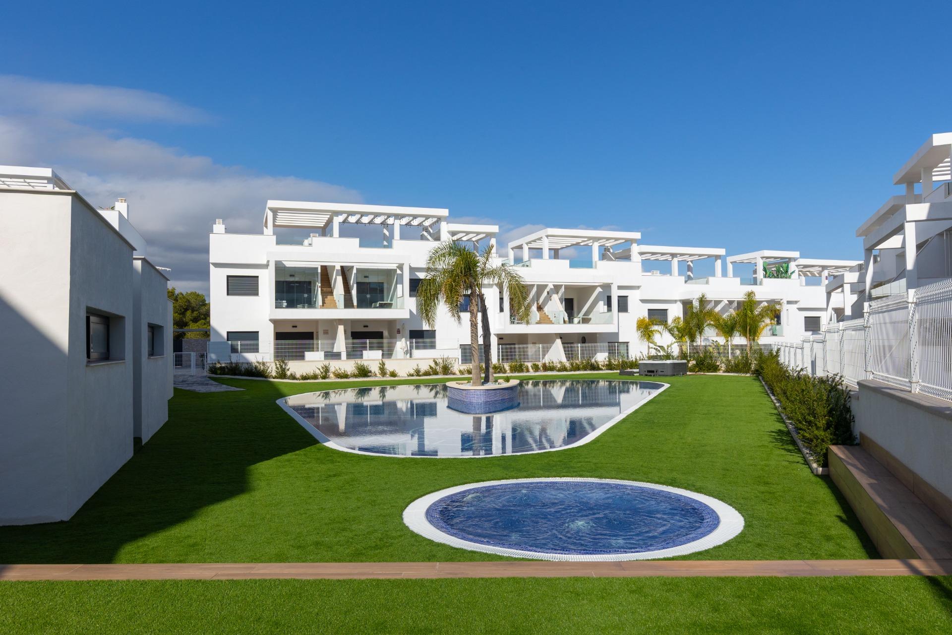 2 Bed, 2 Bath, HouseFor Sale, Torrevieja, Alicante