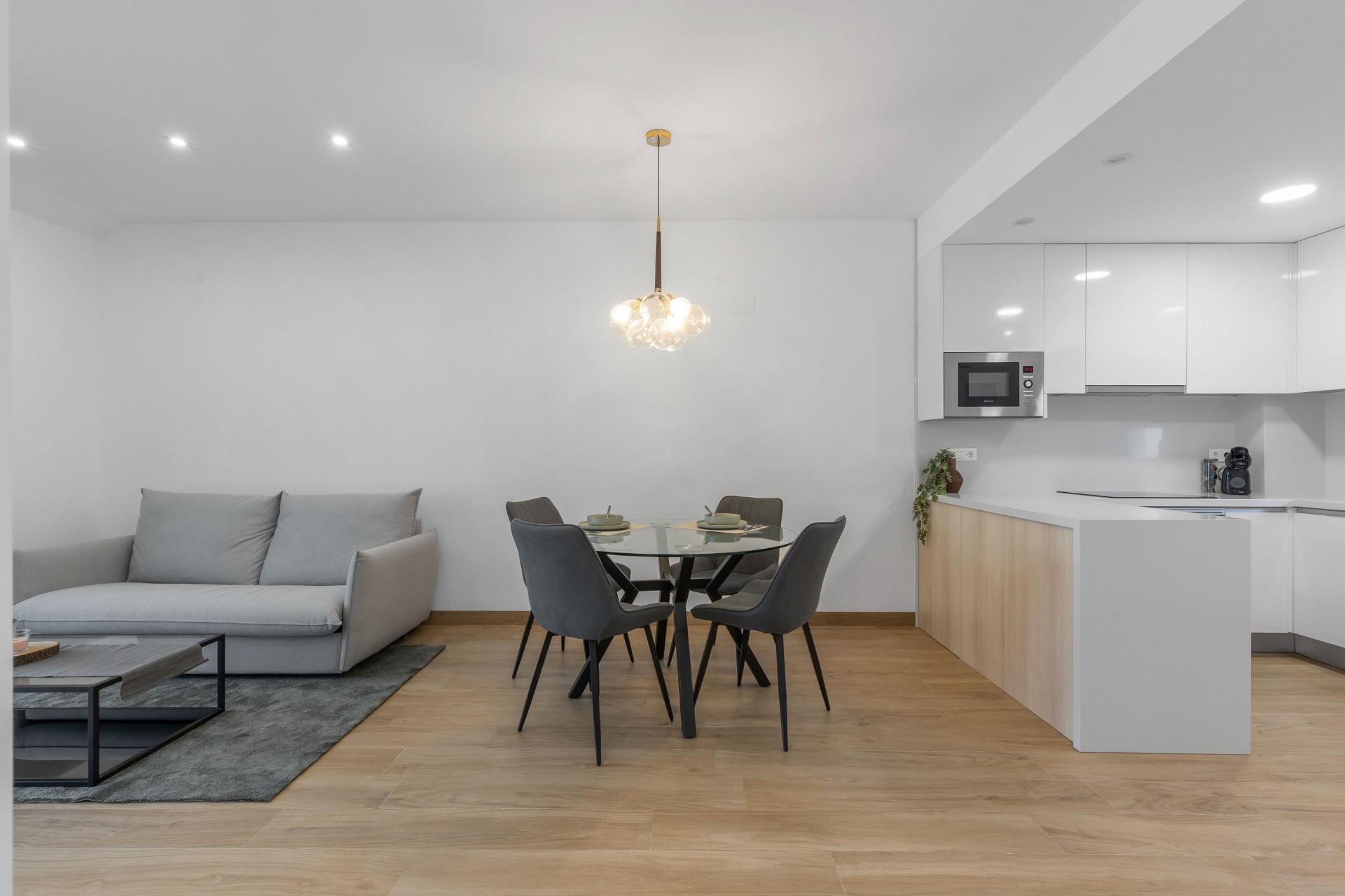 2 Bed, 2 Bath, HouseFor Sale, Torrevieja, Alicante