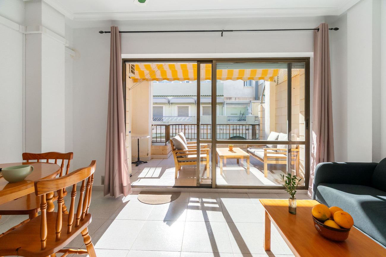 2 Bed, 1 Bath, ApartmentFor Sale, Torrevieja, Alicante