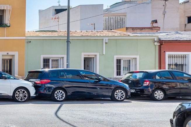 3 Bed, 1 Bath, HouseFor Sale, Alicante, Alicante