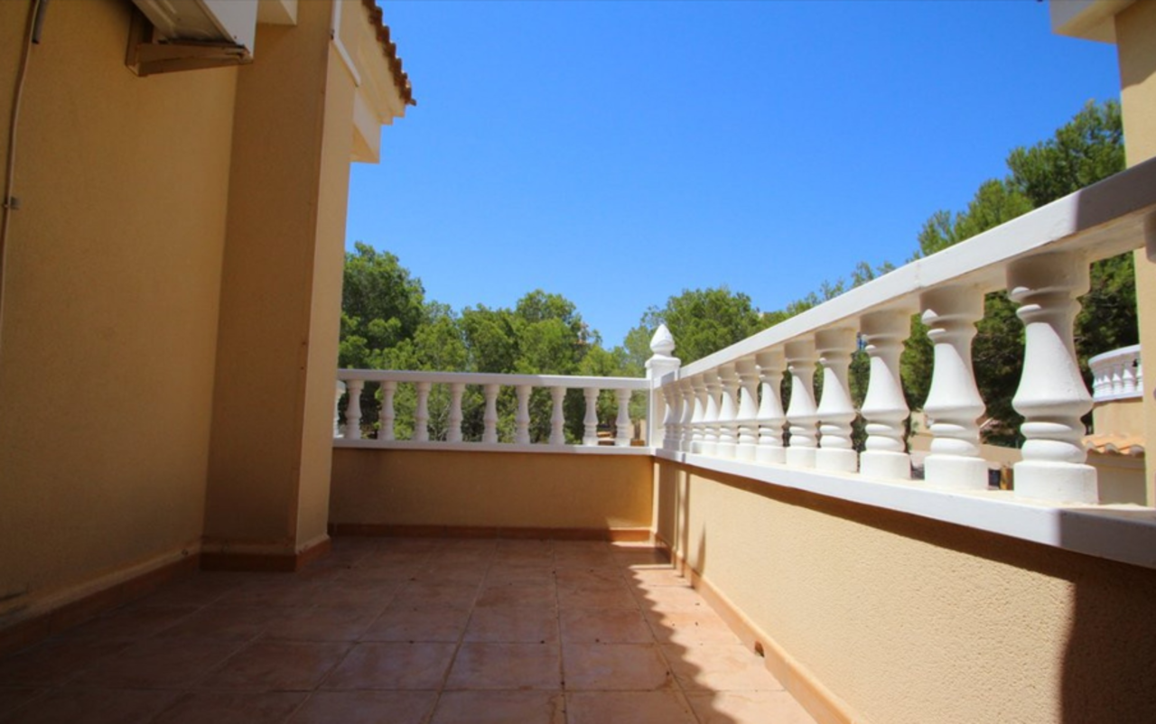 4 Bed, 2 Bath, HouseFor Sale, Villamartin, Alicante