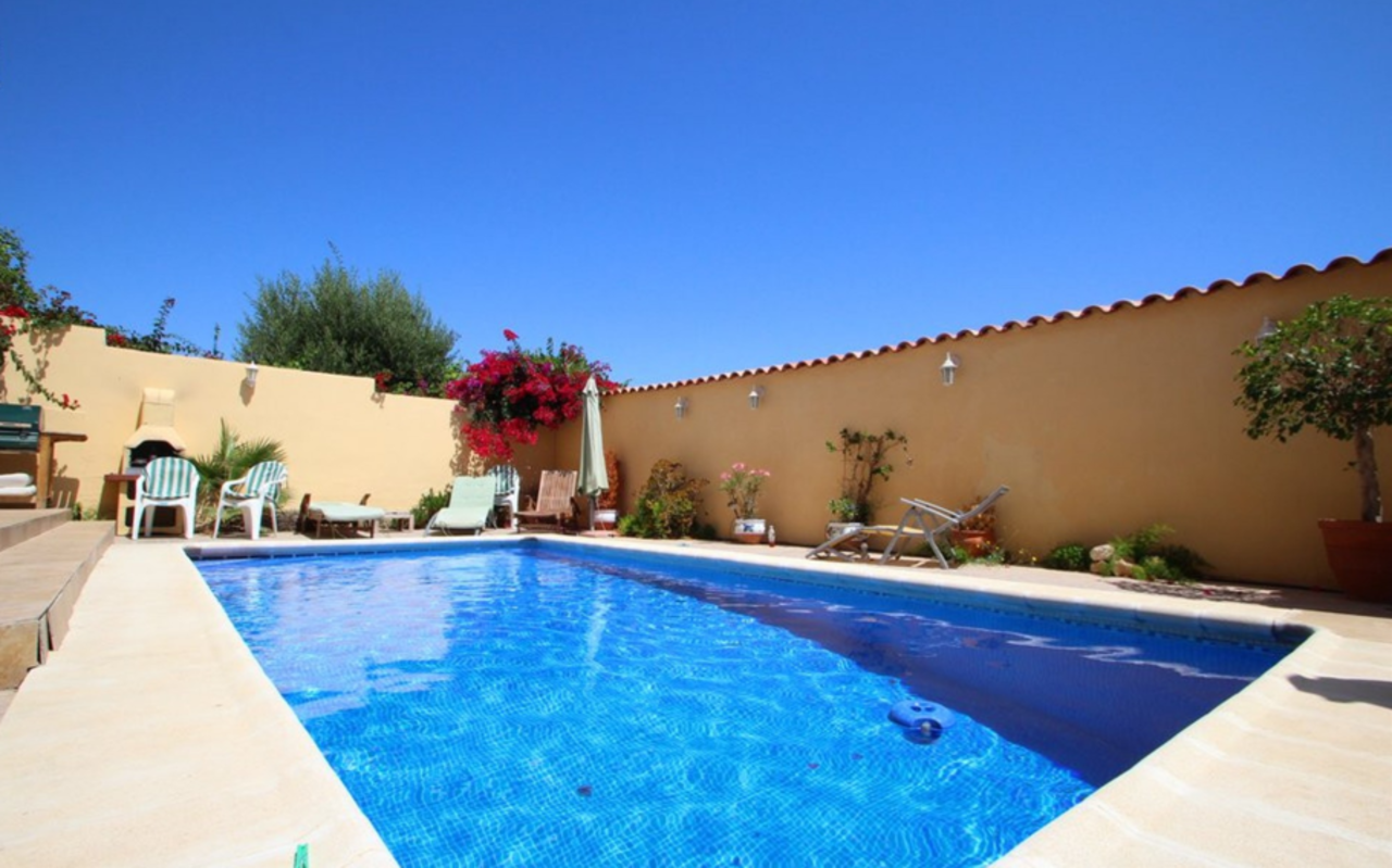 4 Bed, 2 Bath, HouseFor Sale, Villamartin, Alicante