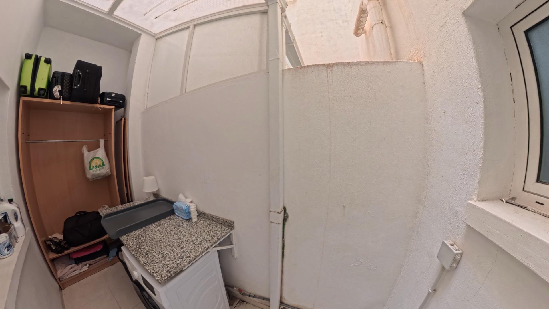 2 Bed, 1 Bath, ApartmentFor Sale, Torrevieja, Alicante