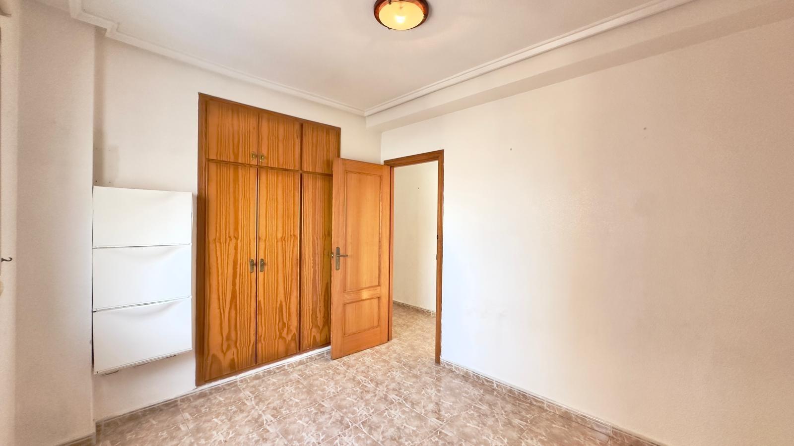 2 Bed, 1 Bath, ApartmentFor Sale, Torrevieja, Alicante