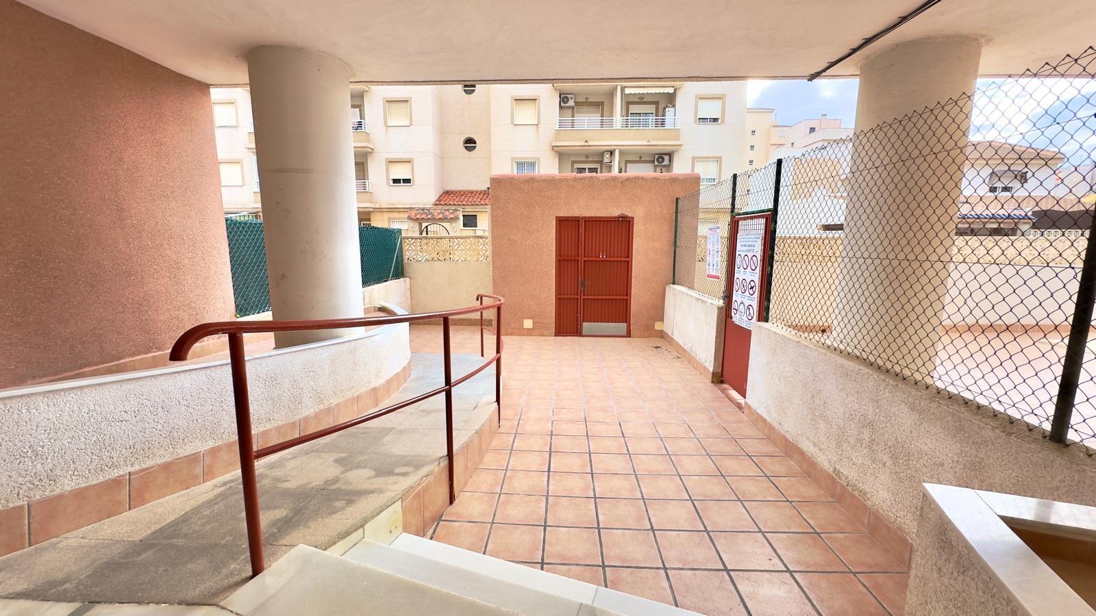 2 Bed, 1 Bath, ApartmentFor Sale, Torrevieja, Alicante