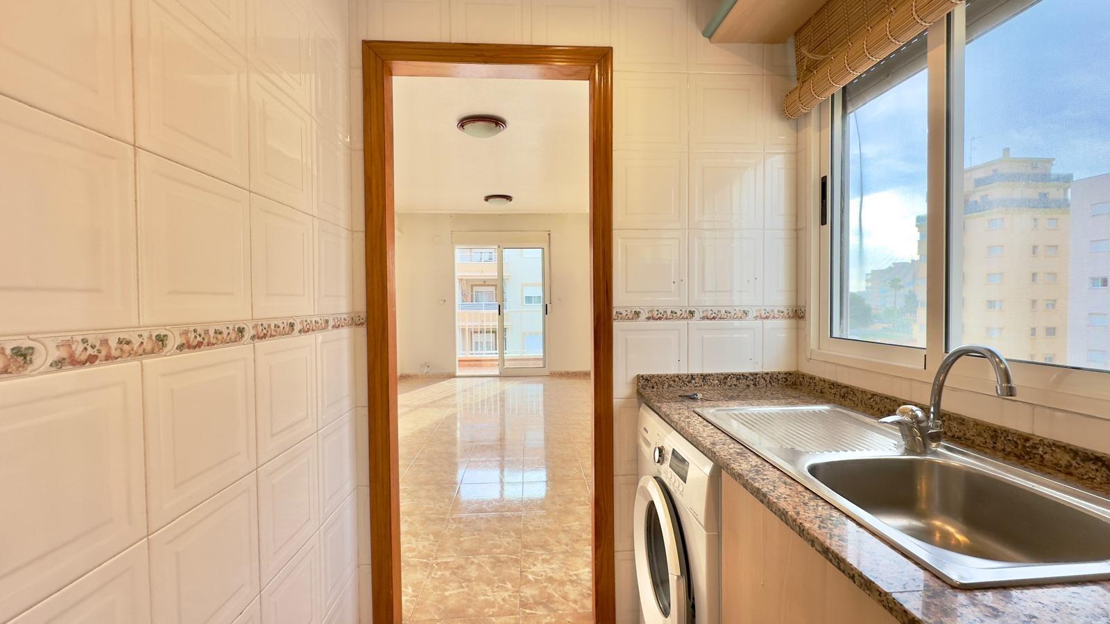 2 Bed, 1 Bath, ApartmentFor Sale, Torrevieja, Alicante