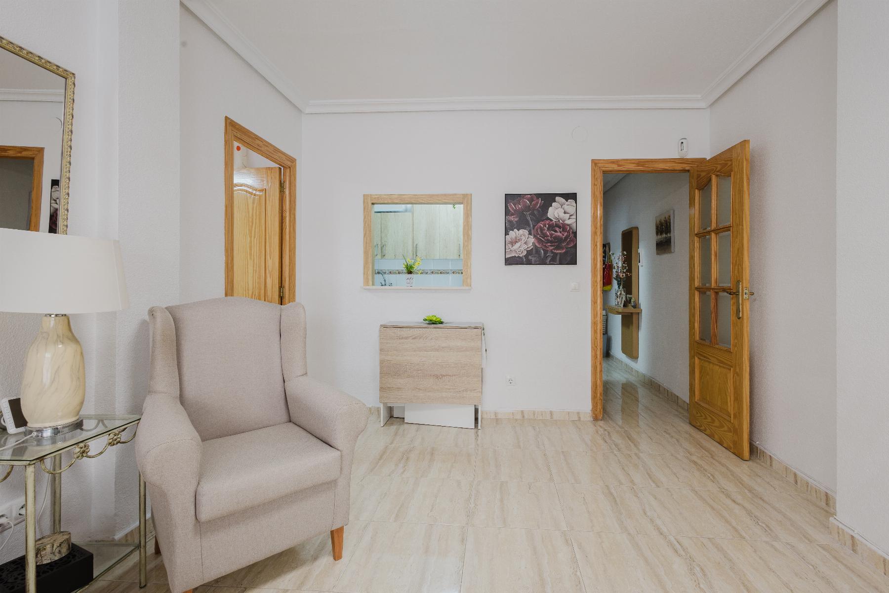 2 Bed, 1 Bath, ApartmentFor Sale, Torrevieja, Alicante