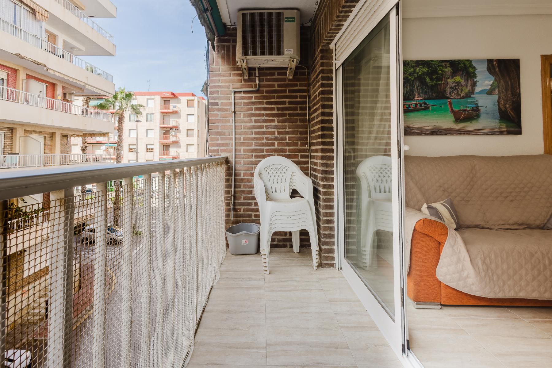 2 Bed, 1 Bath, ApartmentFor Sale, Torrevieja, Alicante