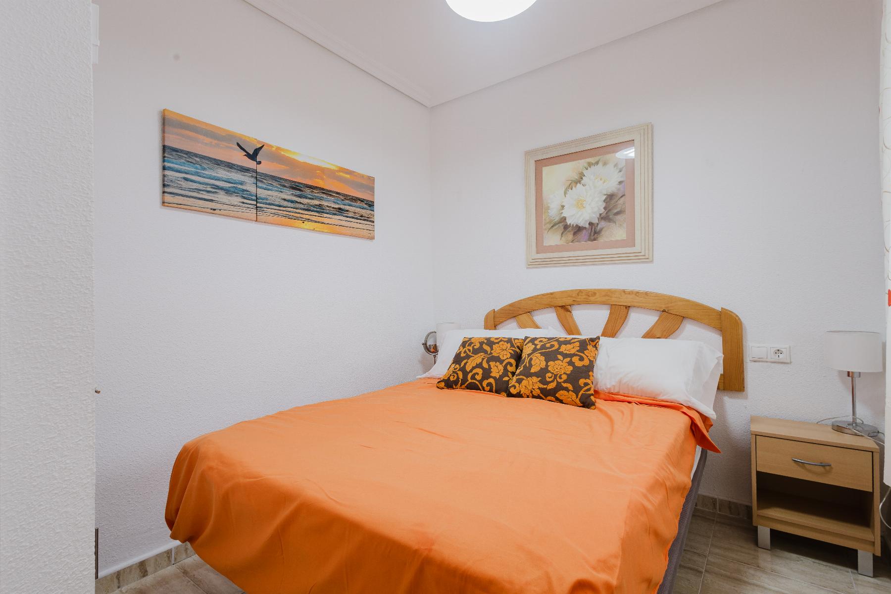 2 Bed, 1 Bath, ApartmentFor Sale, Torrevieja, Alicante