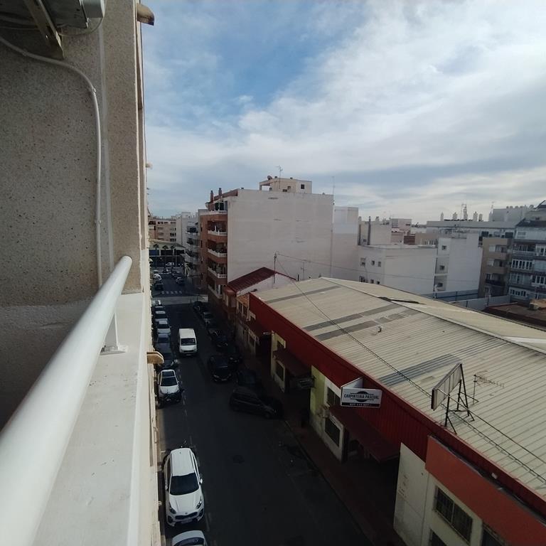 2 Bed, 1 Bath, ApartmentFor Sale, Torrevieja, Alicante