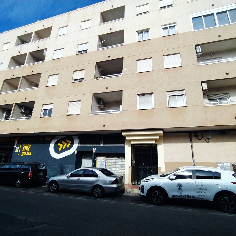 2 Bed, 1 Bath, ApartmentFor Sale, Torrevieja, Alicante