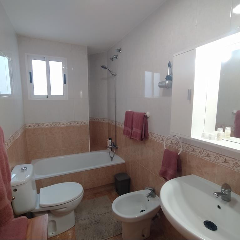 2 Bed, 1 Bath, ApartmentFor Sale, Torrevieja, Alicante