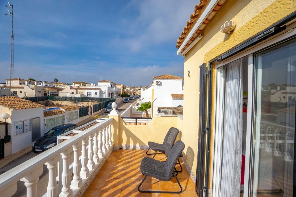 3 Bed, 2 Bath, HouseFor Sale, Orihuela Costa, Alicante
