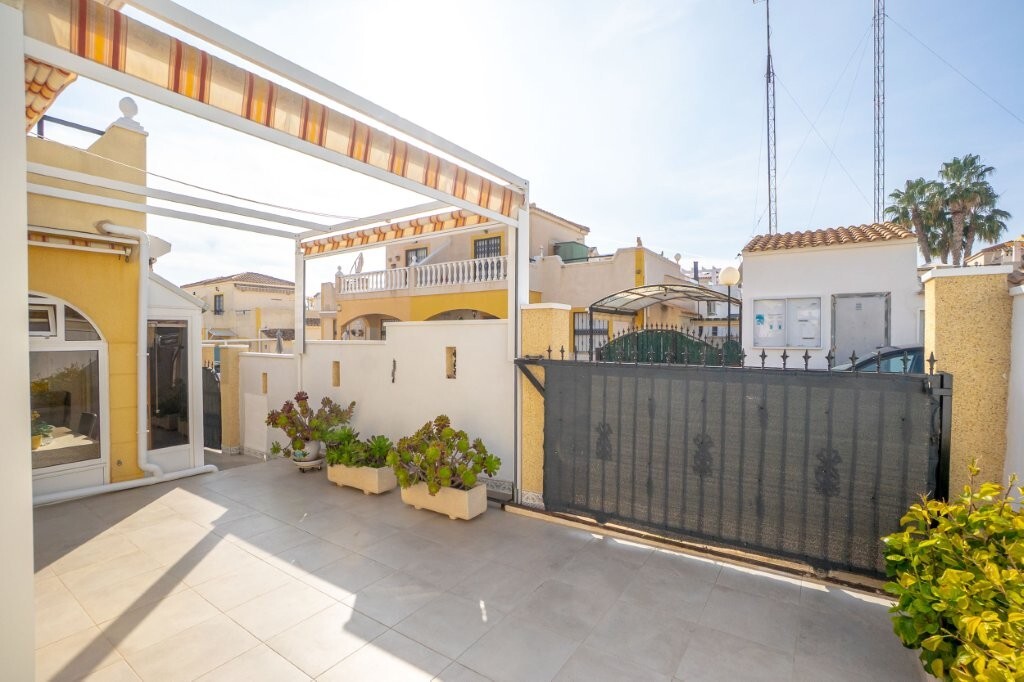 3 Bed, 2 Bath, HouseFor Sale, Orihuela Costa, Alicante