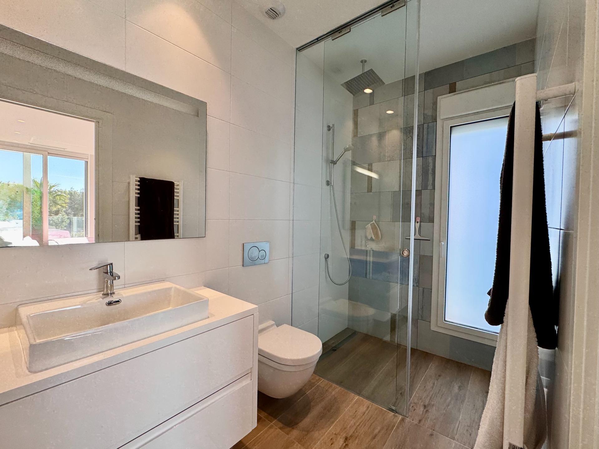 3 Bed, 2 Bath, ApartmentFor Sale, Orihuela, Alicante