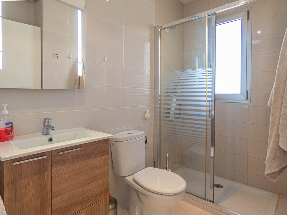 4 Bed, 2 Bath, ApartmentFor Sale, Los Dolses, Alicante