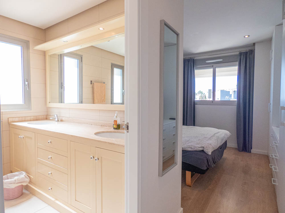 4 Bed, 2 Bath, ApartmentFor Sale, Los Dolses, Alicante