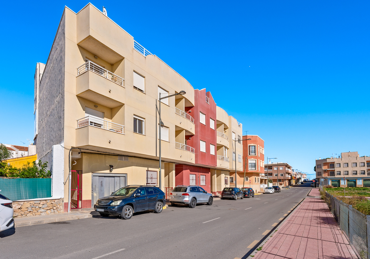 2 Bed, 1 Bath, ApartmentFor Sale, Algorfa, Alicante