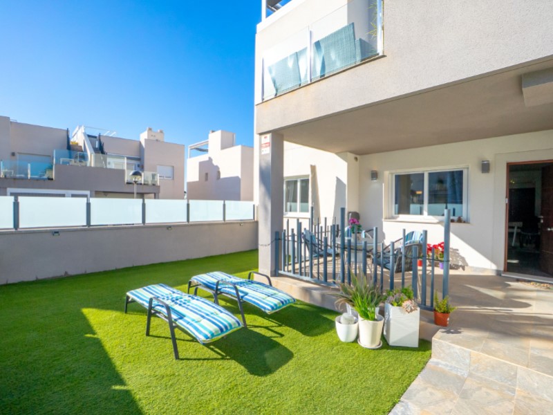 2 Bed, 2 Bath, ApartmentFor Sale, Torrevieja, Alicante