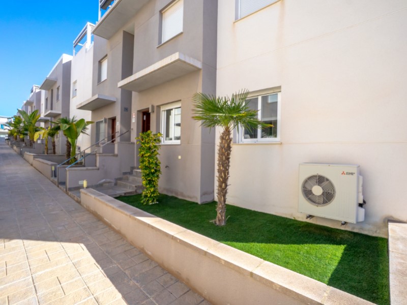 2 Bed, 2 Bath, ApartmentFor Sale, Torrevieja, Alicante