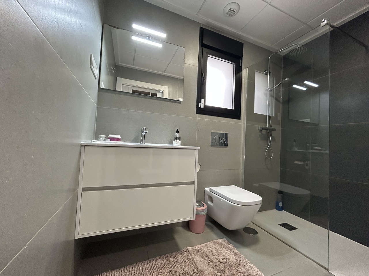 5 Bed, 4 Bath, HouseFor Sale, Los Balcones, Alicante