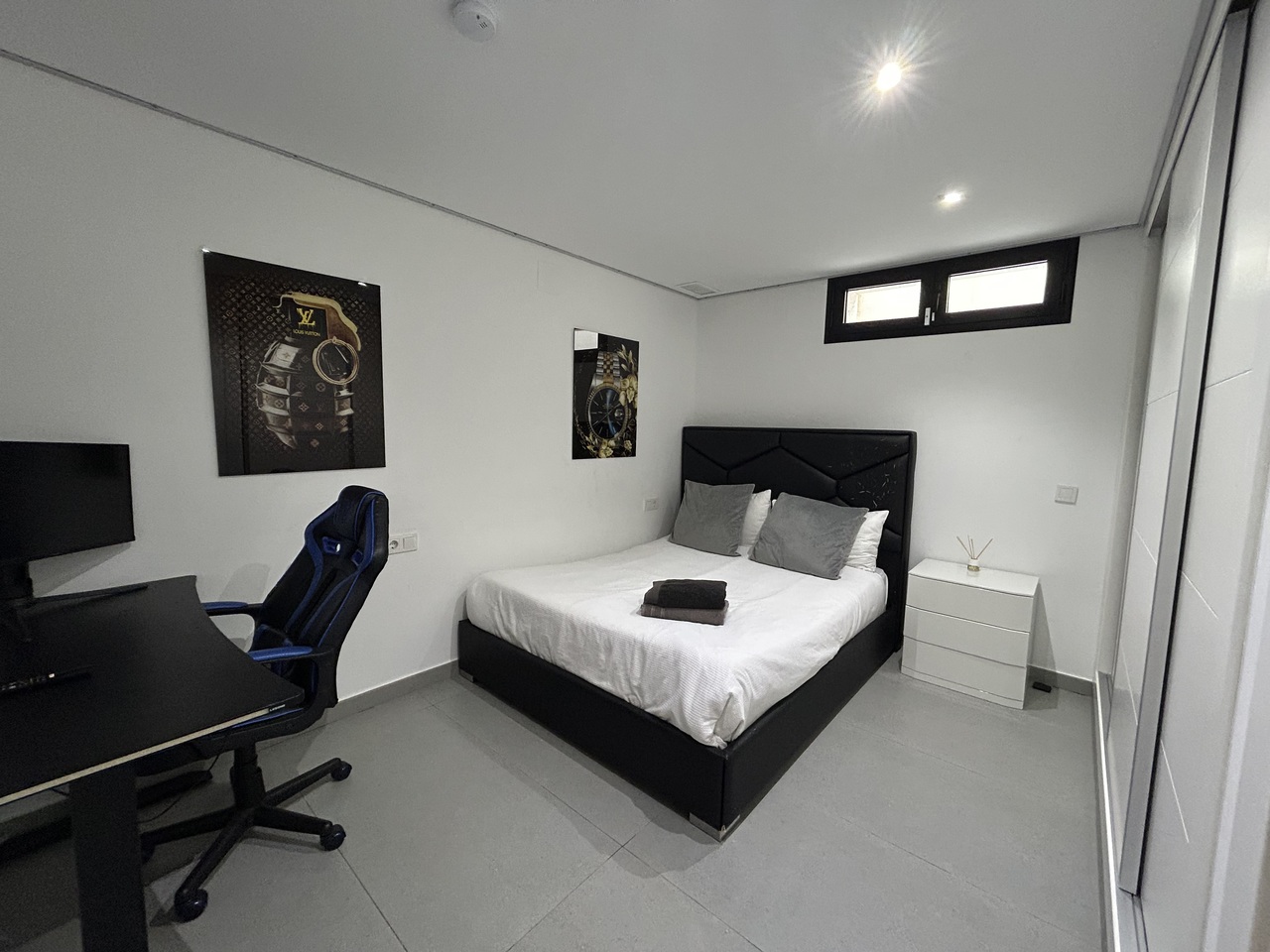 5 Bed, 4 Bath, HouseFor Sale, Los Balcones, Alicante