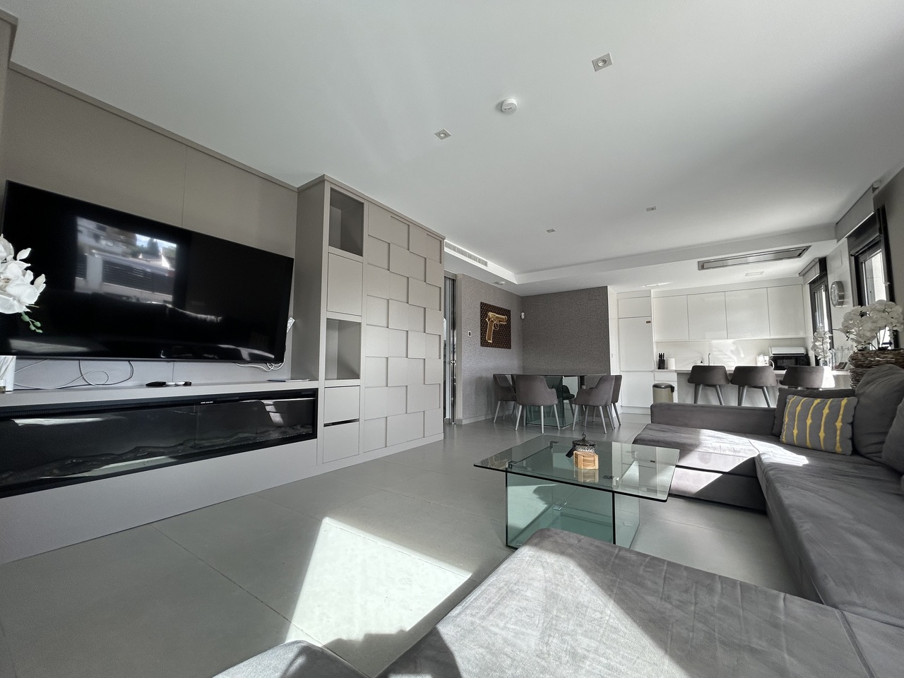 5 Bed, 4 Bath, HouseFor Sale, Los Balcones, Alicante