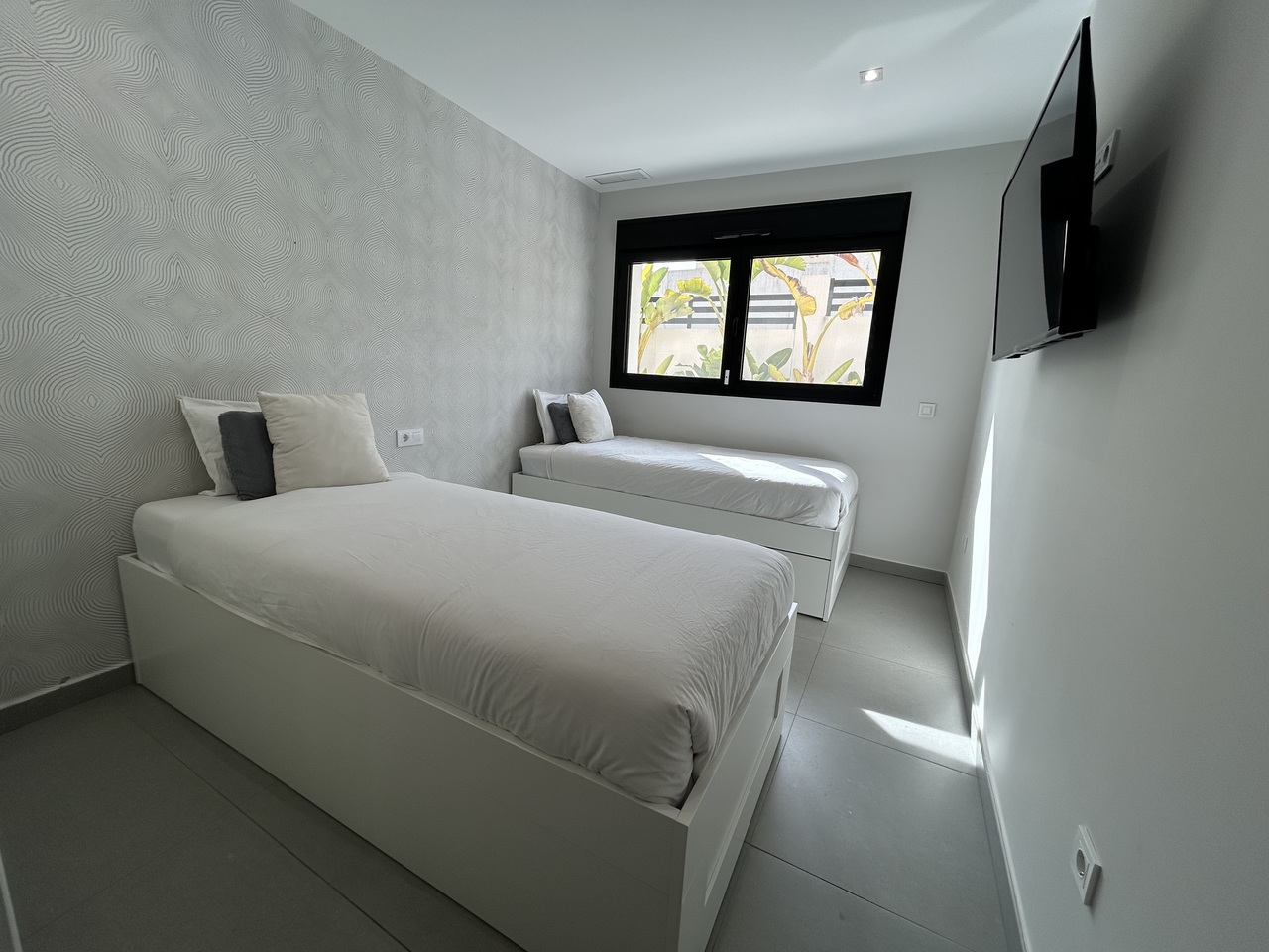 5 Bed, 4 Bath, HouseFor Sale, Los Balcones, Alicante