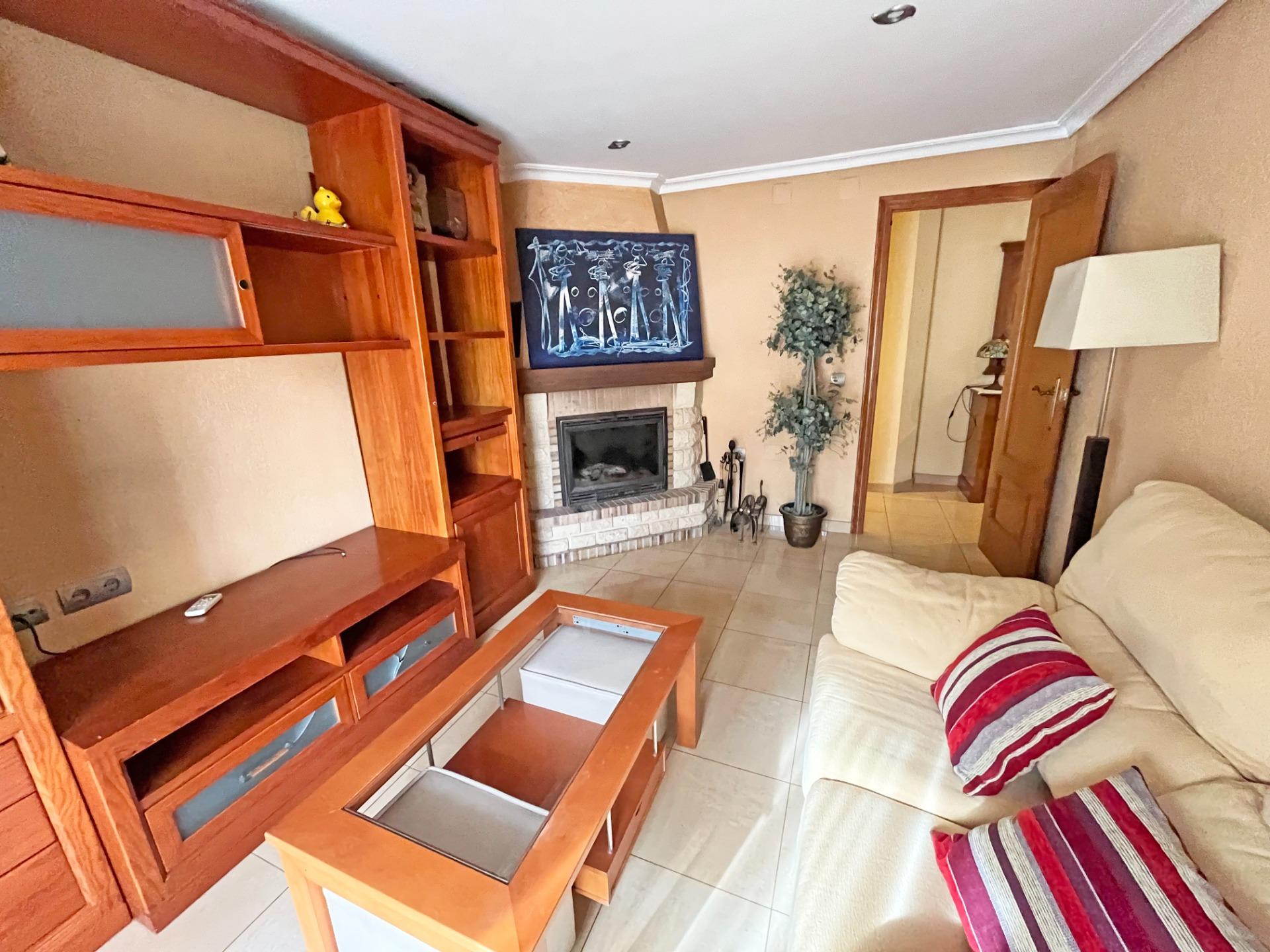 4 Bed, 1 Bath, ApartmentFor Sale, Formentera Del Segura, Alicante