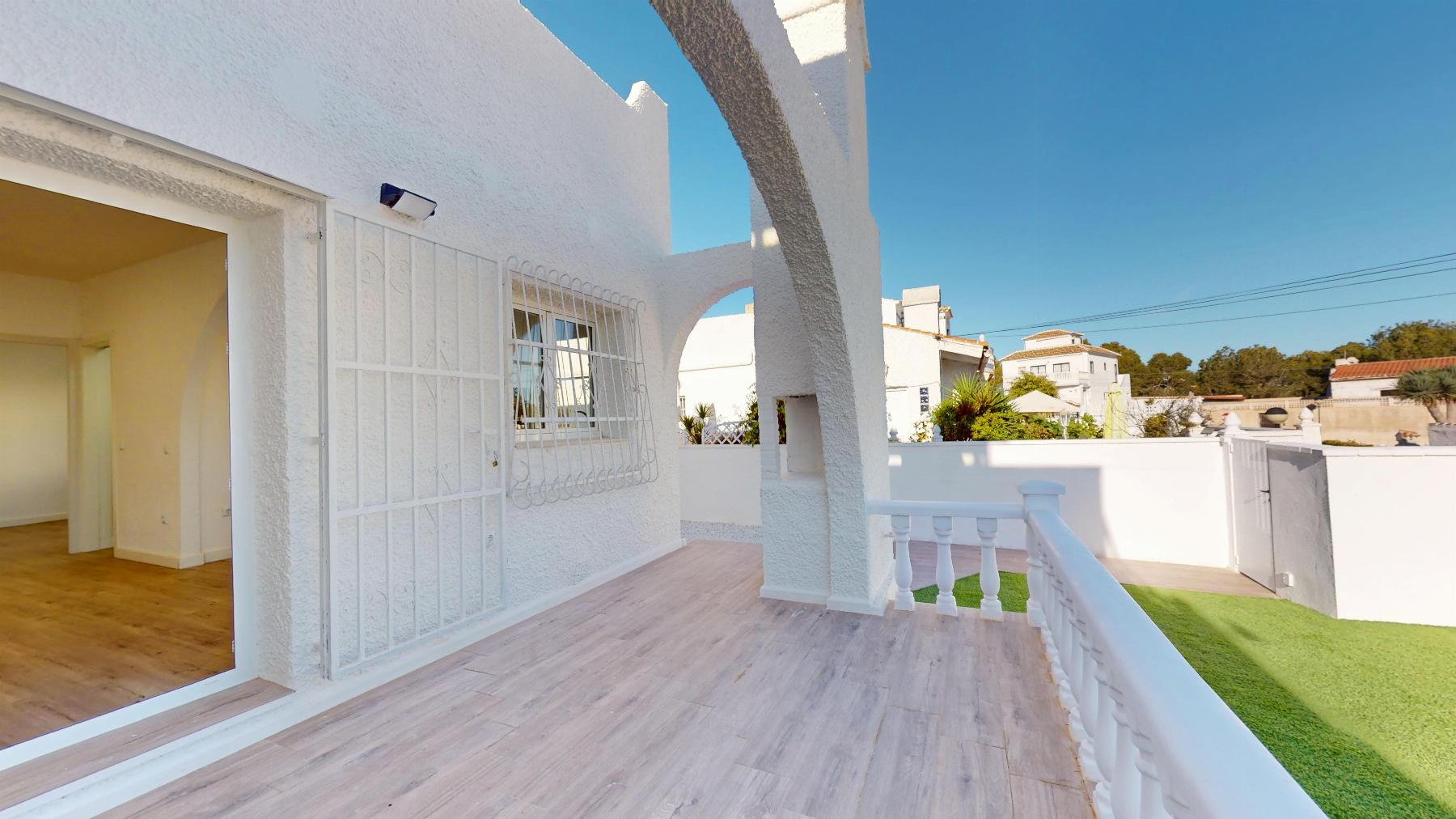 2 Bed, 1 Bath, HouseFor Sale, Orihuela Costa, Alicante