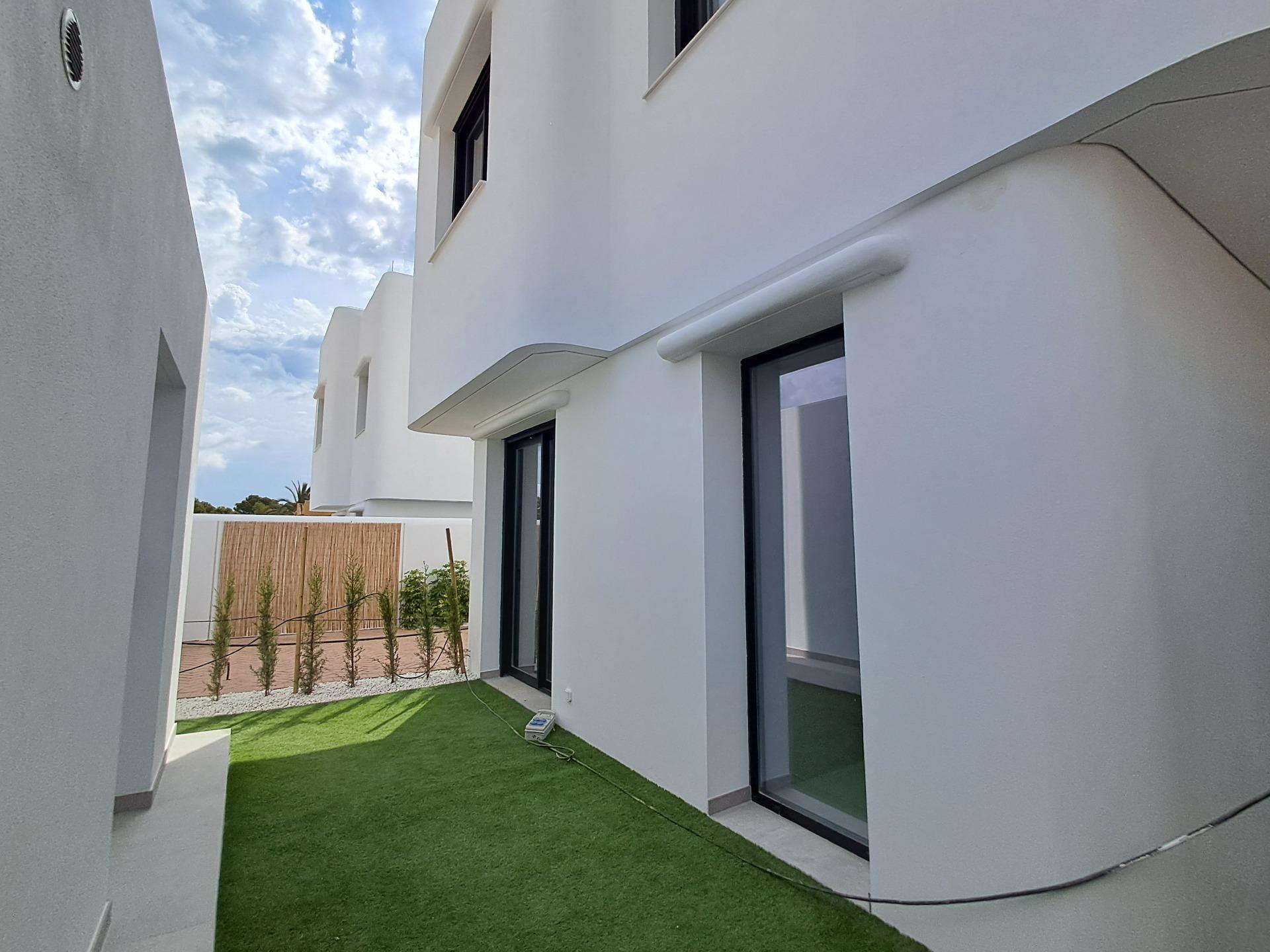 4 Bed, 3 Bath, HouseFor Sale, Alfas del Pi, Alicante