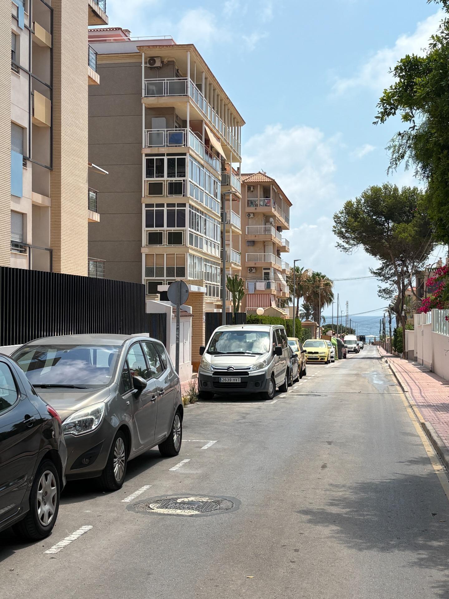 2 Bed, 1 Bath, ApartmentFor Sale, Torrevieja, Alicante