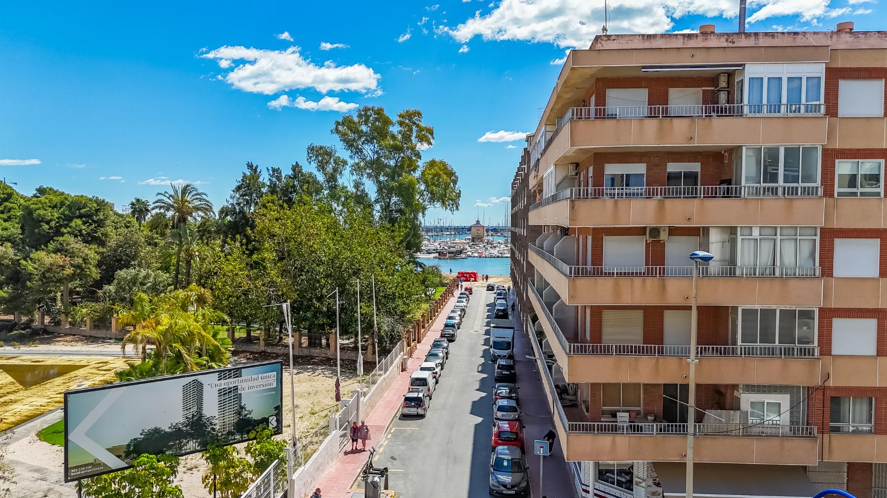 2 Bed, 1 Bath, ApartmentFor Sale, Torrevieja, Alicante