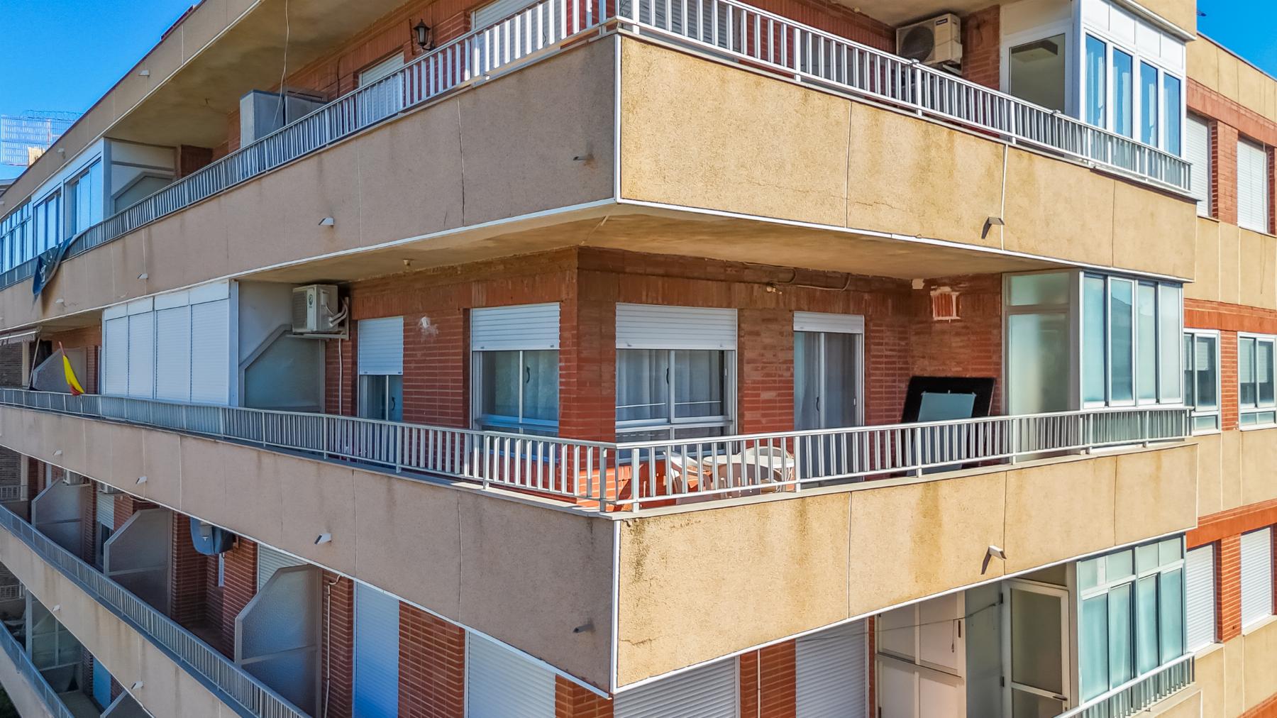 2 Bed, 1 Bath, ApartmentFor Sale, Torrevieja, Alicante