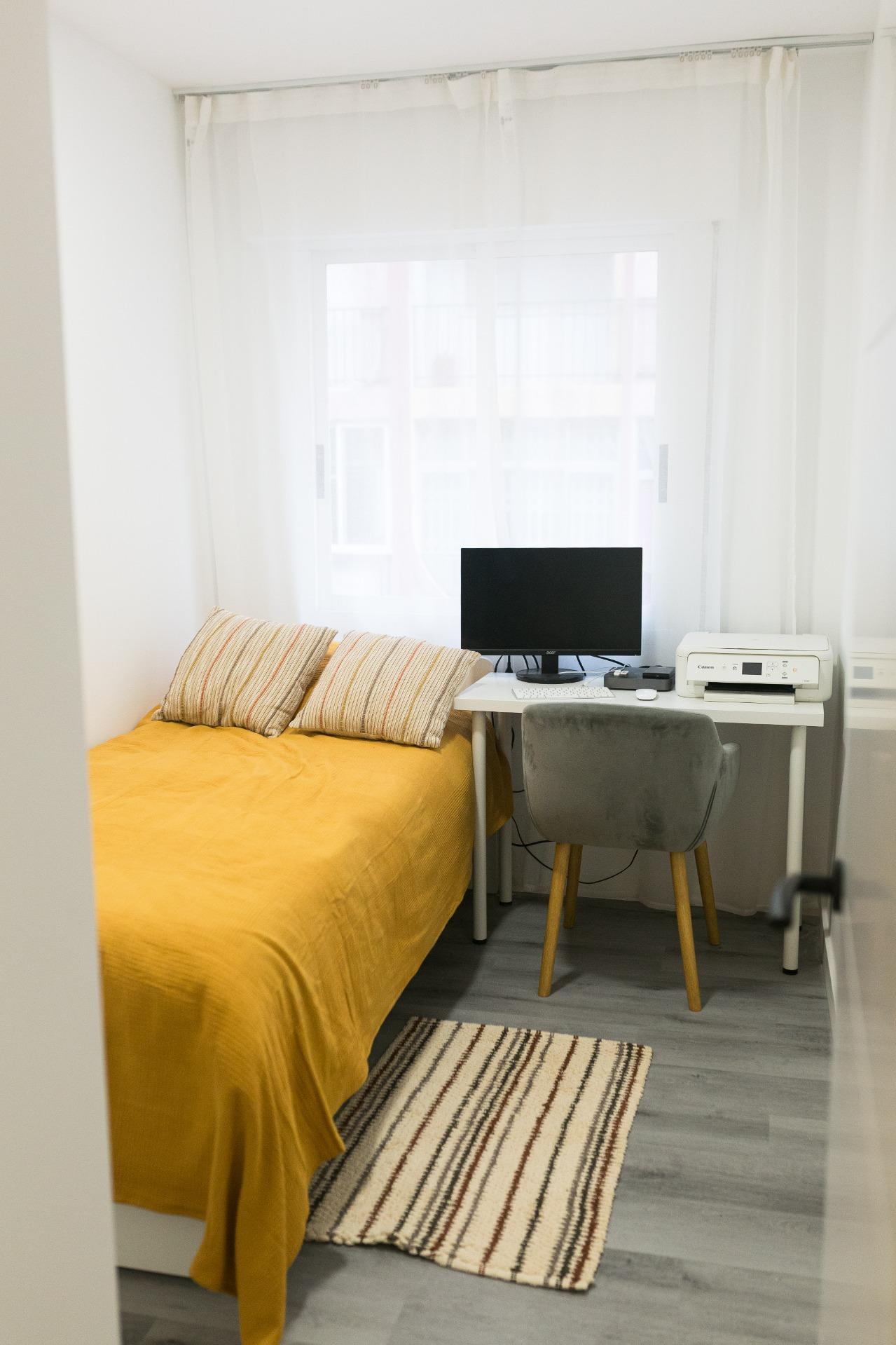 2 Bed, 1 Bath, ApartmentFor Sale, Torrevieja, Alicante