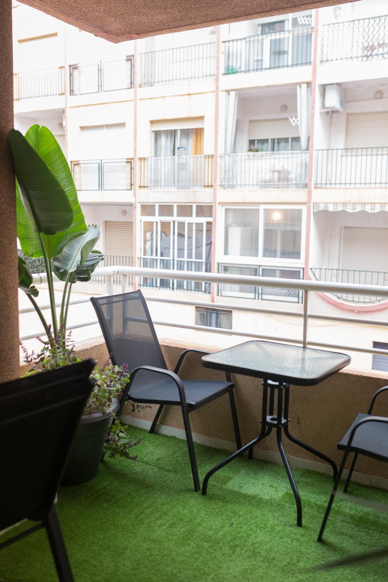 2 Bed, 1 Bath, ApartmentFor Sale, Torrevieja, Alicante