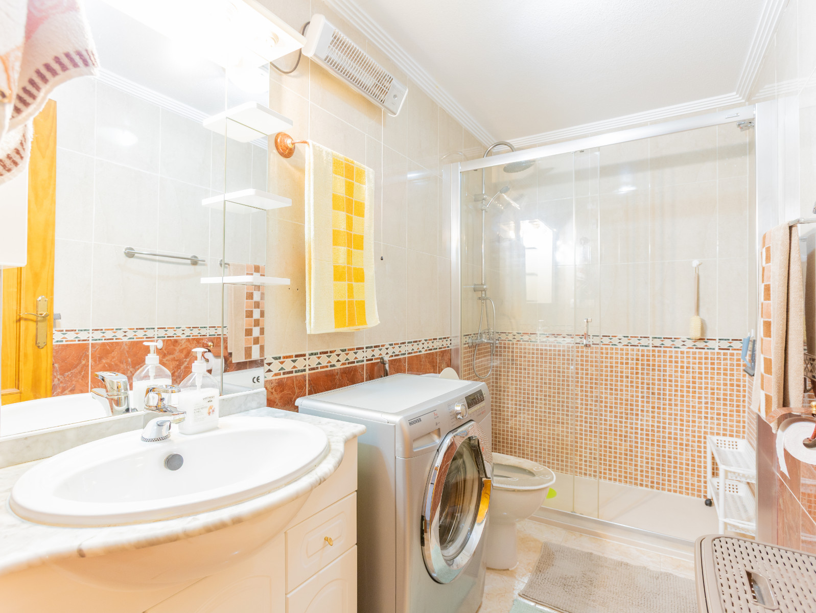 2 Bed, 1 Bath, ApartmentFor Sale, Torrevieja, Alicante