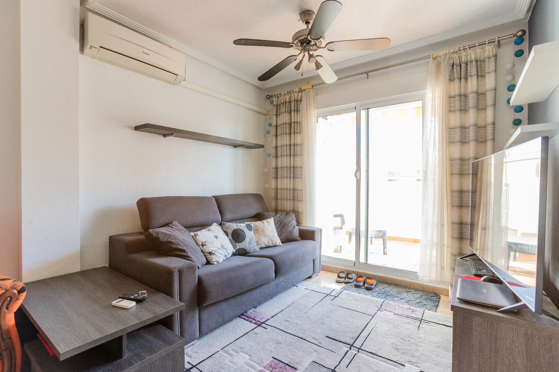 2 Bed, 1 Bath, ApartmentFor Sale, Torrevieja, Alicante