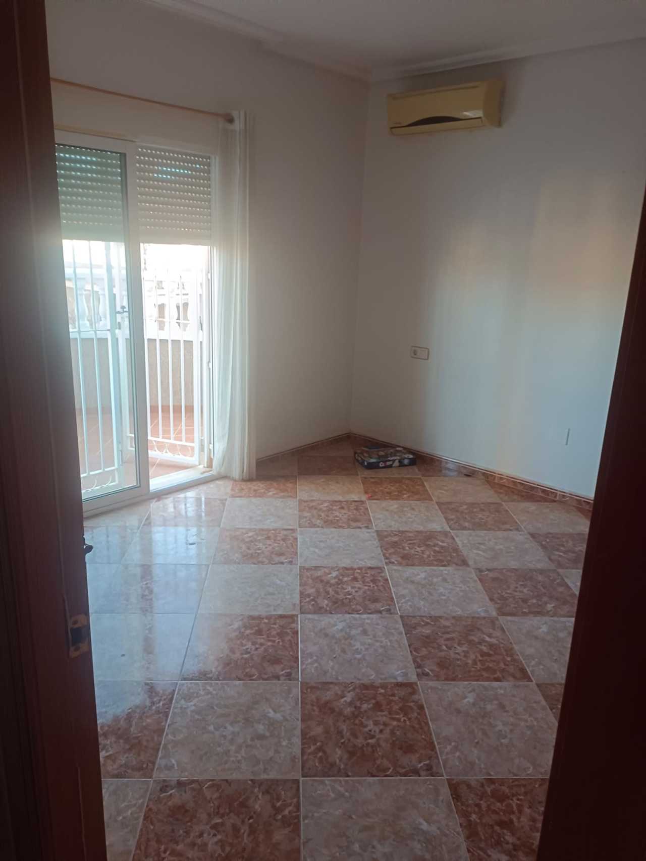 4 Bed, 2 Bath, HouseFor Sale, Los Altos, Alicante