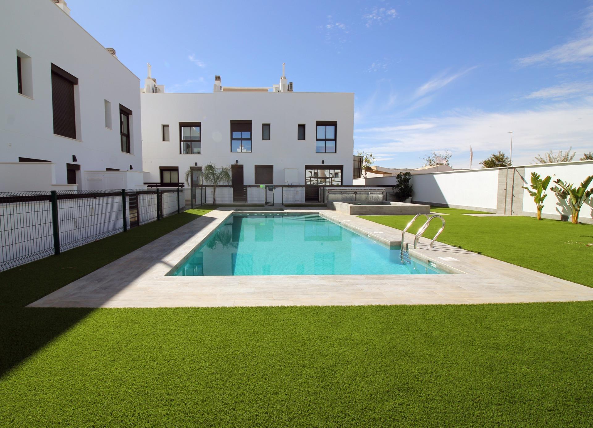 4 Bed, 2 Bath, HouseFor Sale, Pilar De La Horadada, Alicante