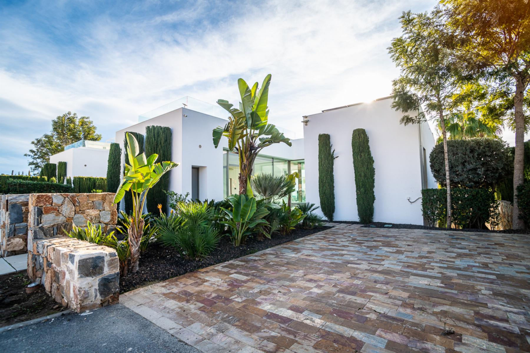 4 Bed, 2 Bath, HouseFor Sale, Orihuela Costa, Alicante