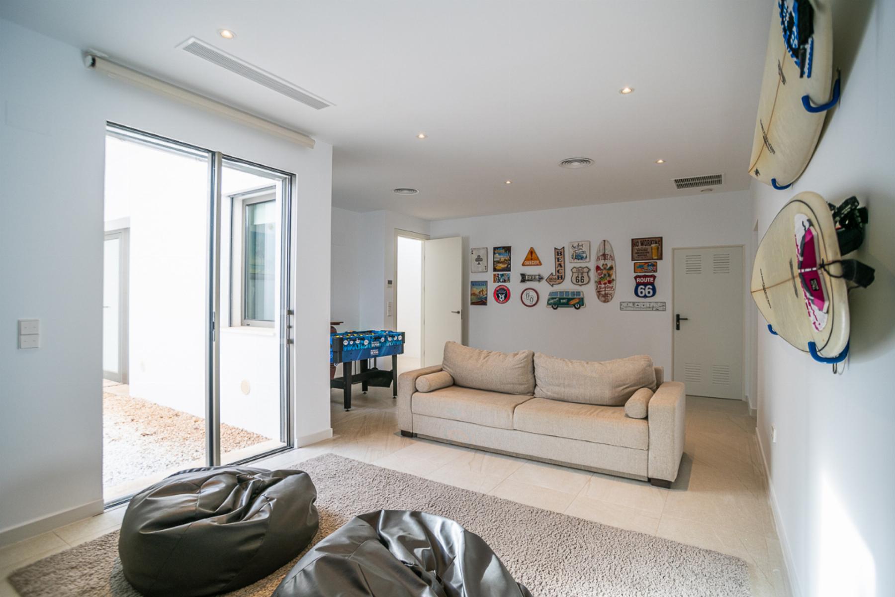 4 Bed, 2 Bath, HouseFor Sale, Orihuela Costa, Alicante