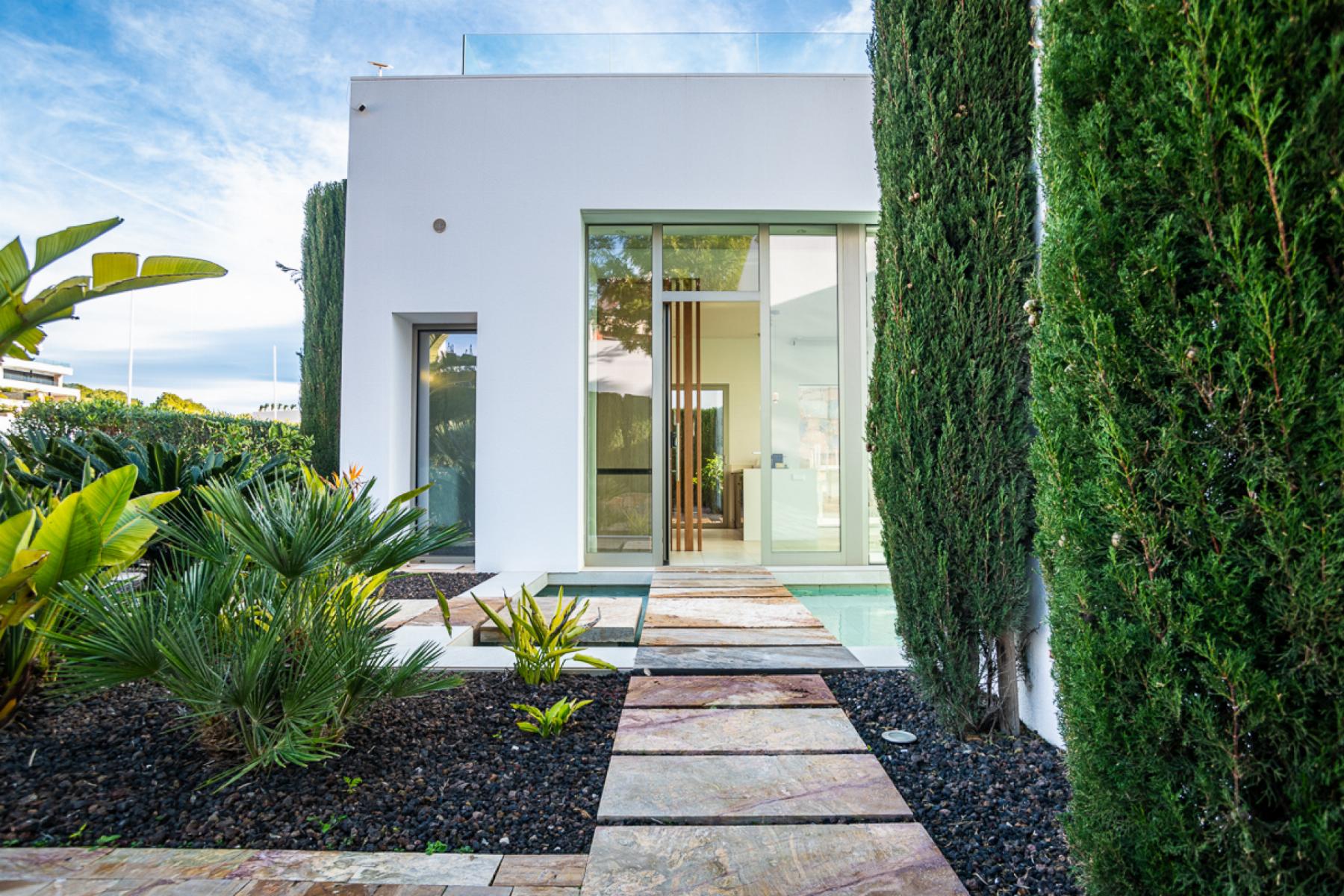 4 Bed, 2 Bath, HouseFor Sale, Orihuela Costa, Alicante