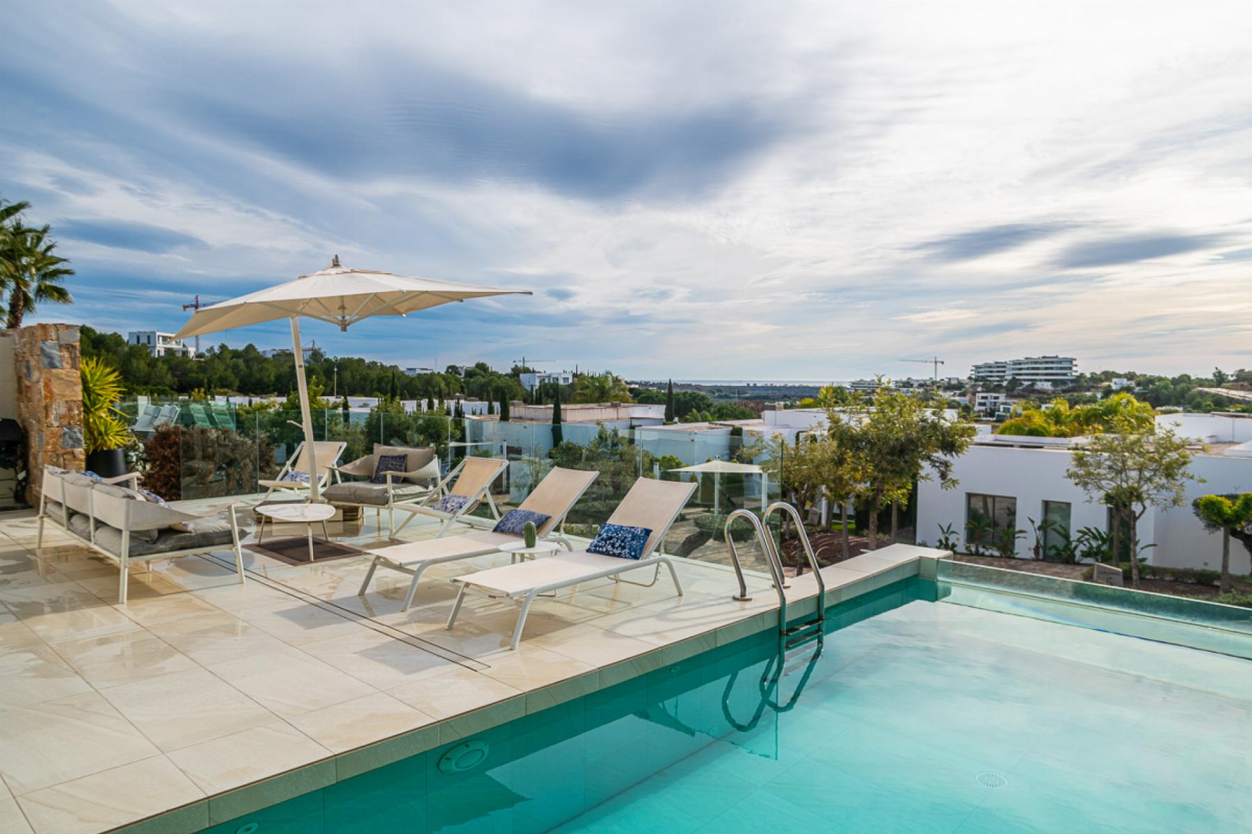 4 Bed, 2 Bath, HouseFor Sale, Orihuela Costa, Alicante