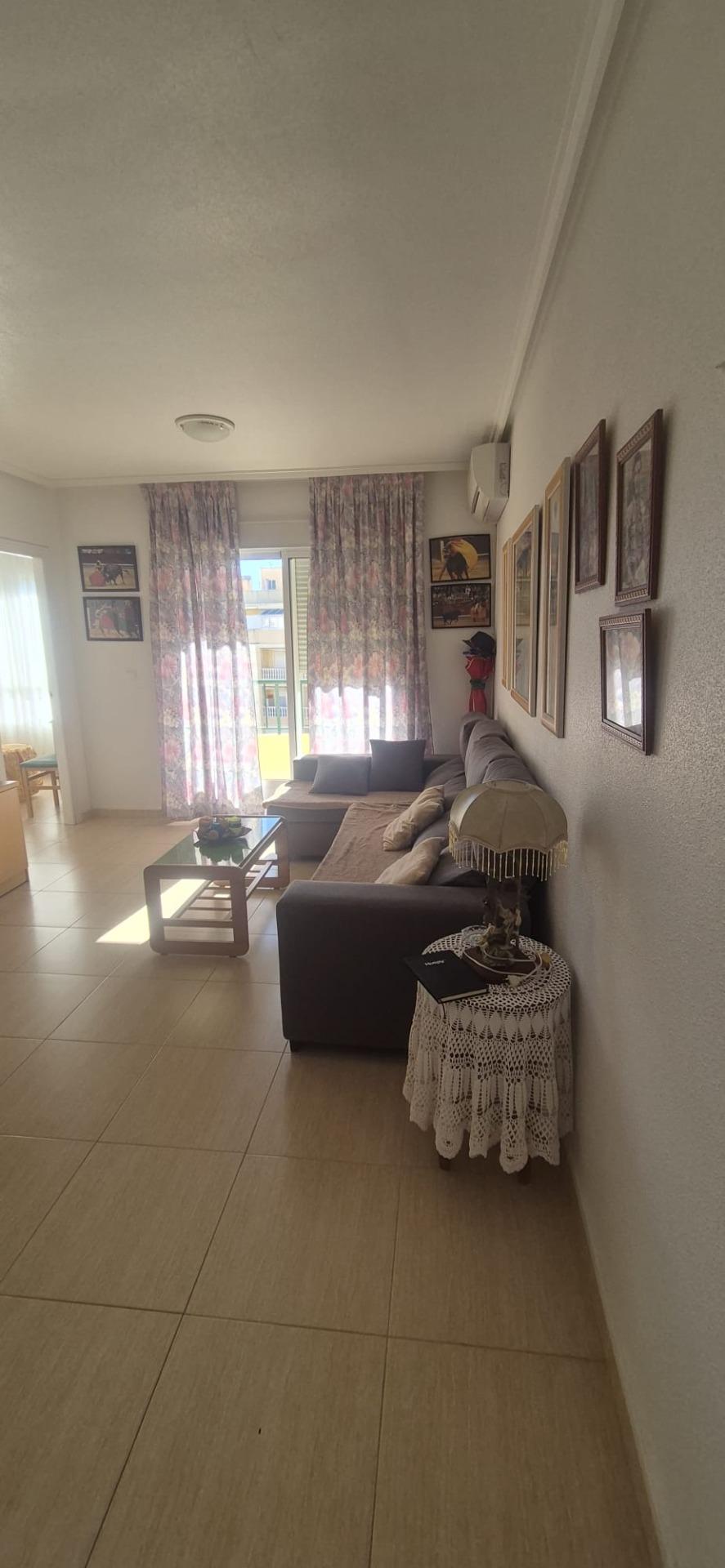 2 Bed, 1 Bath, ApartmentFor Sale, Torrevieja, Alicante