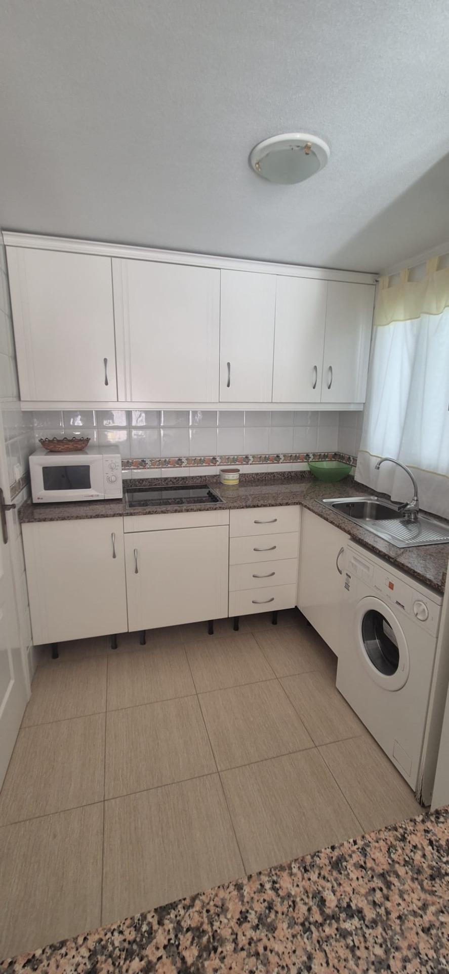 2 Bed, 1 Bath, ApartmentFor Sale, Torrevieja, Alicante