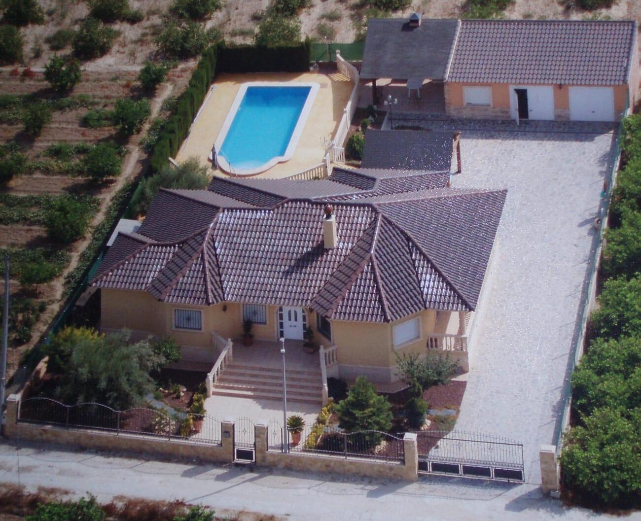 4 Bed, 2 Bath, HouseFor Sale, Orihuela, Alicante